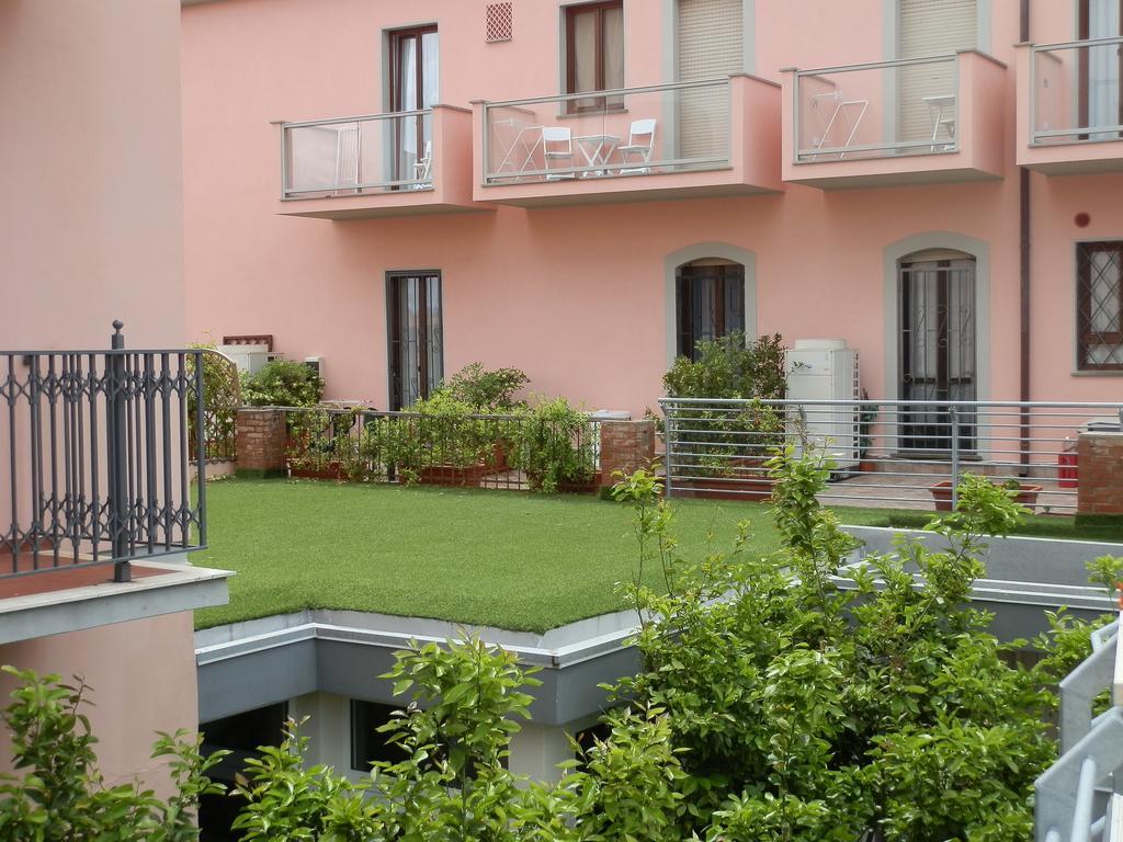 Hotel Lucerna Castiglione della Pescaia Esterno foto